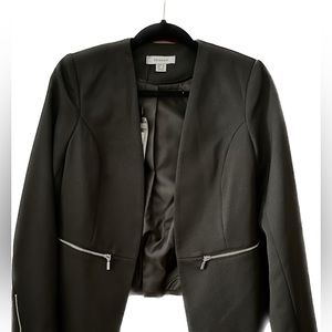 Brand new black blazer (Medium)